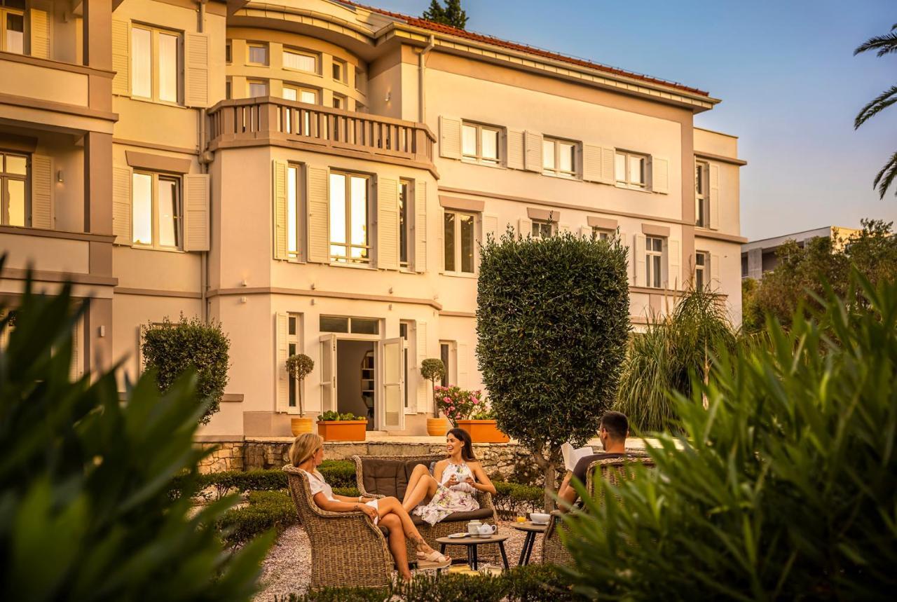Aminess Vival Port9 Resort Medvinjak Exterior foto