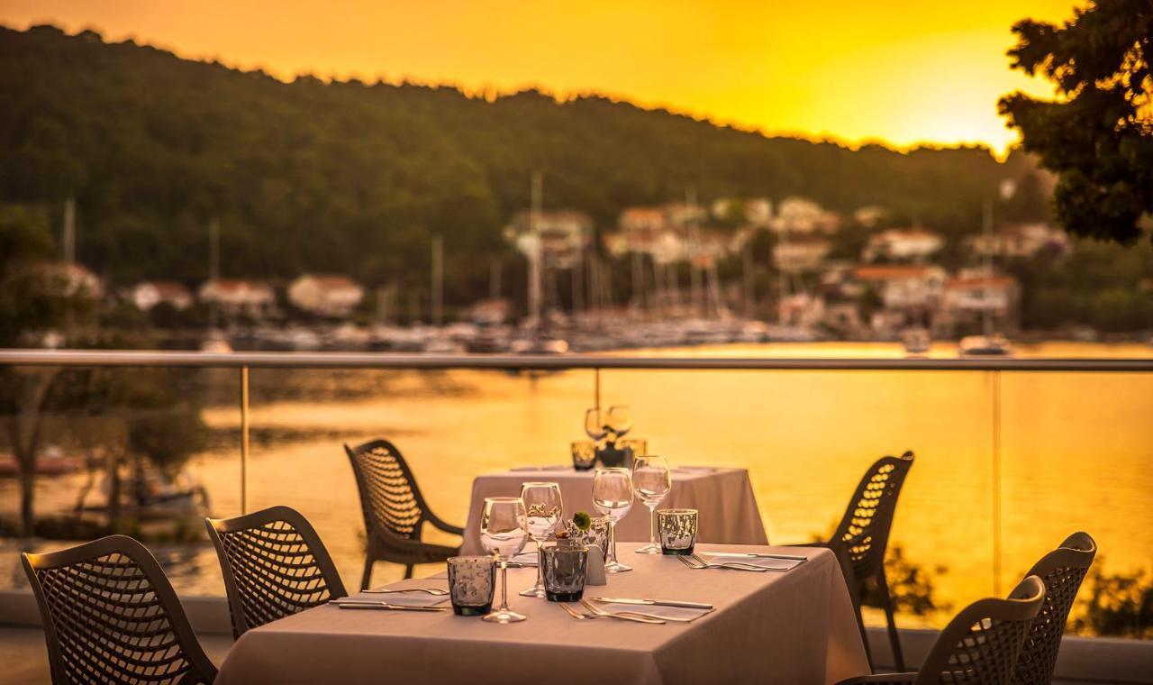 Aminess Vival Port9 Resort Medvinjak Exterior foto